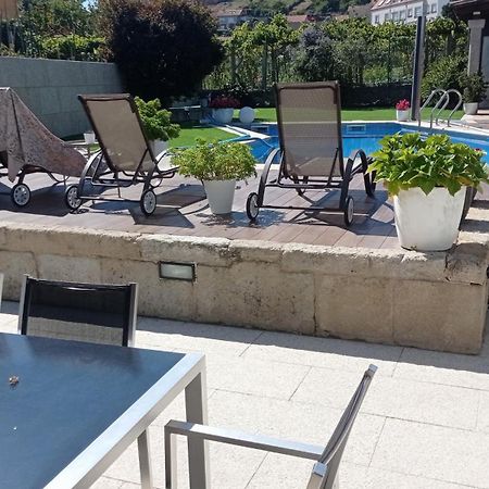 Casa Piscina Boleros Villa Комбаро Екстериор снимка